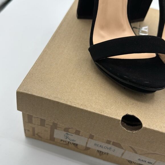 Black Heel Lov Mark Realove -2  5in heel - Picture 7 of 8